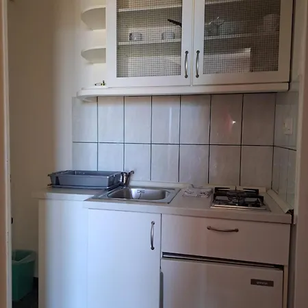 9 * Makarska