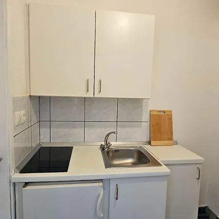 9 Apartman *