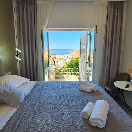 9 Makarska